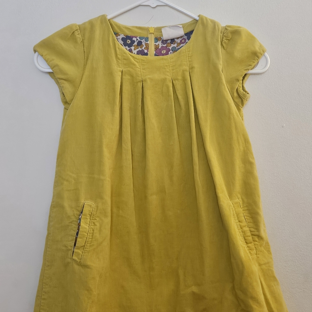 Size 6/7 Mini Boden Yellow Cord Dress‎